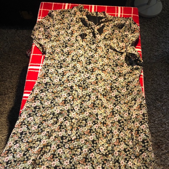 Floral Casual Dress - Picture 1 of 3